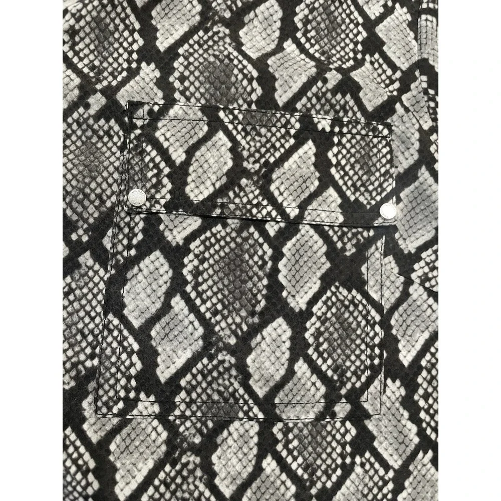Michael Kors Silver Metal Zip Front  Roll Up LS Blouse Snake Print  Large